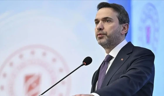 Bakan Bayraktar: Petrol fiyatları yükselebilir ama arzda sorun yok